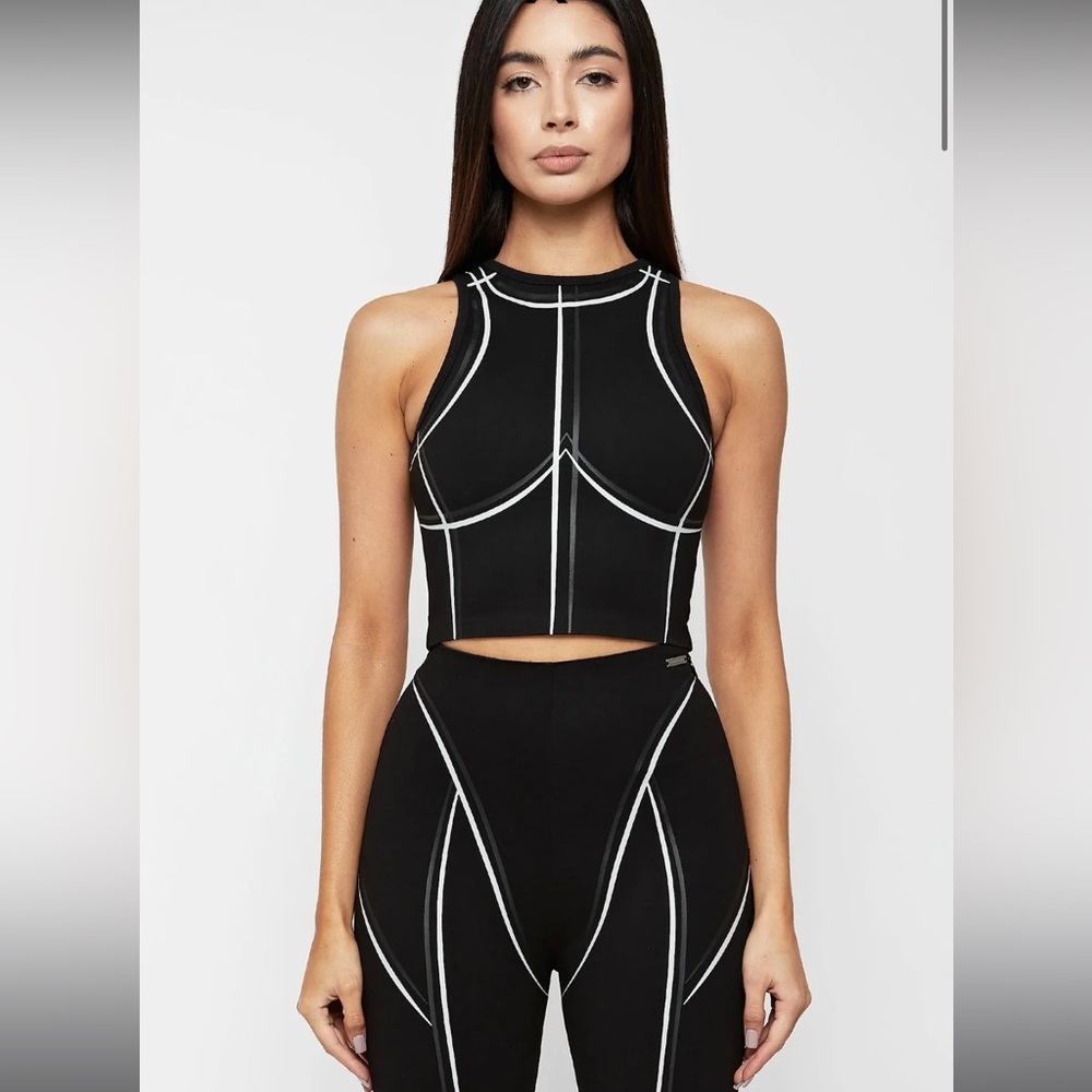 Maniere De Voir Sketch Racer Crop Top & Legging Set